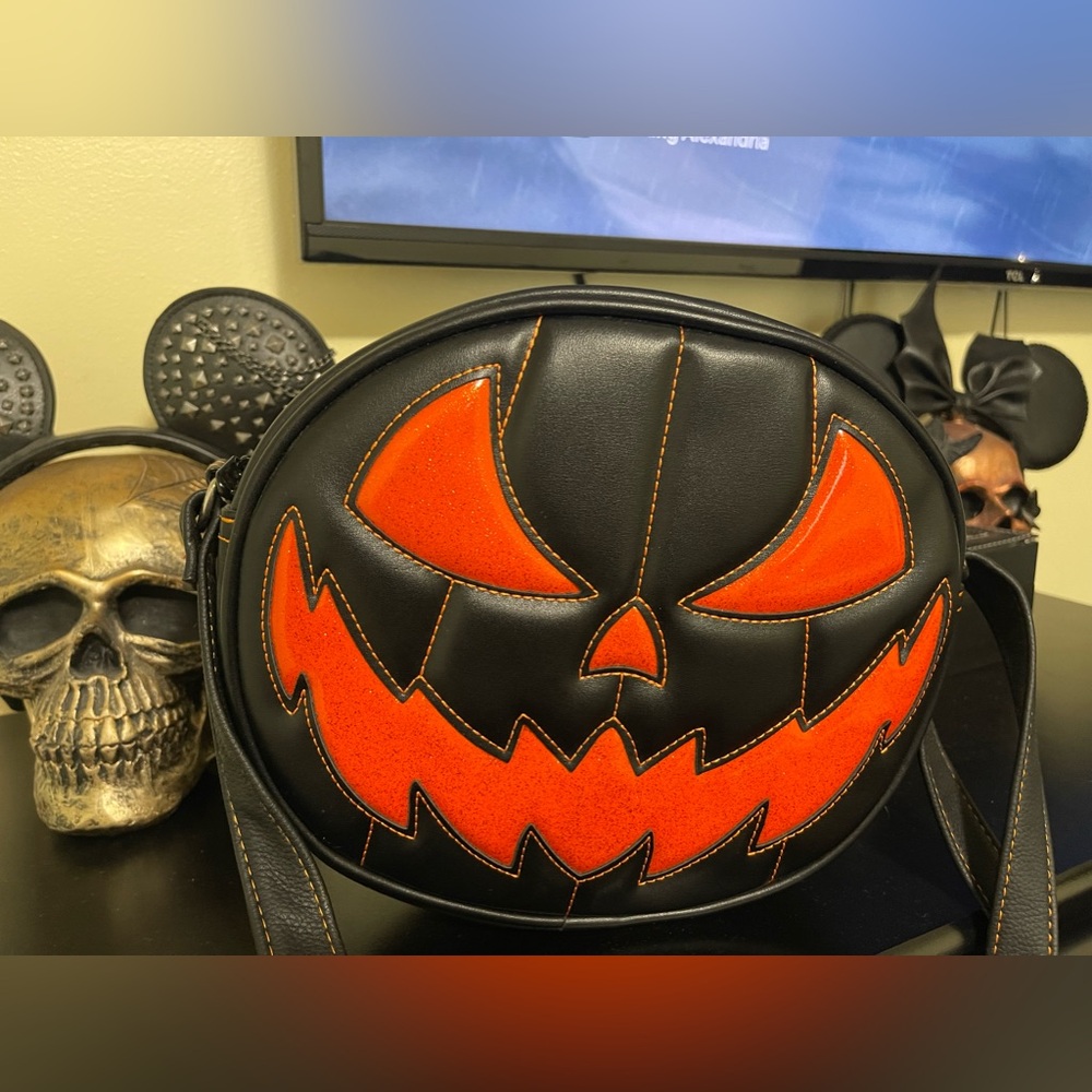 LovePainandStitches: Pumpkin Kult Collection Double sided crossbody 🎃